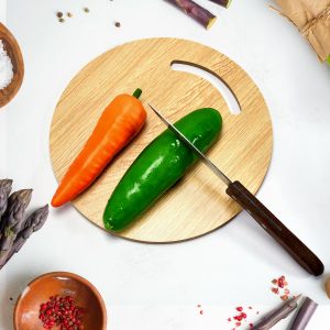 wooden-round-chopping-board-for-chopping-fruit-vegetable